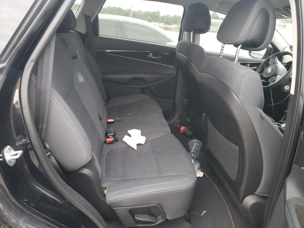 2016 KIA SORENTO