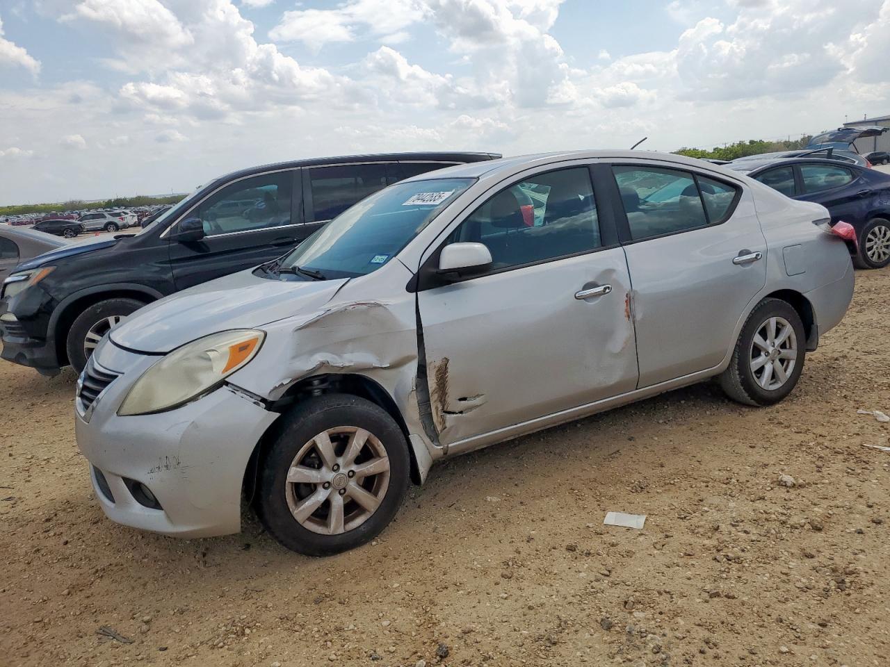 2012 NISSAN VERSA