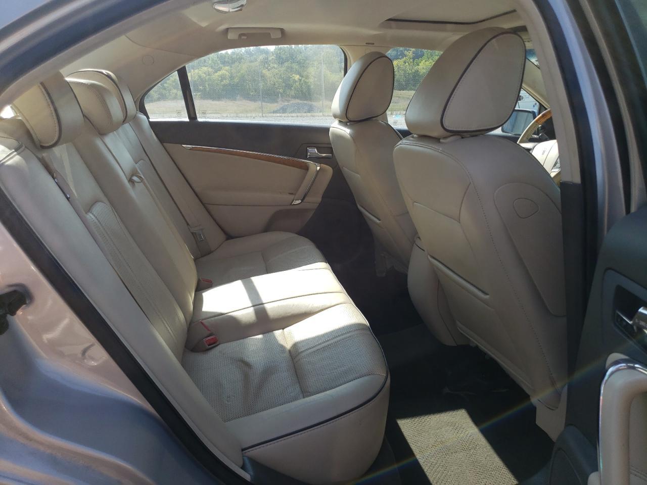 2010 LINCOLN MKZ