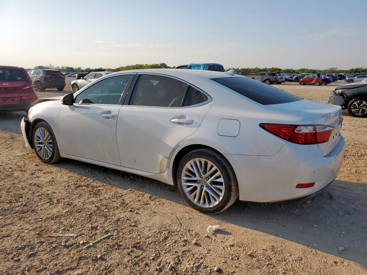 2014 LEXUS Es