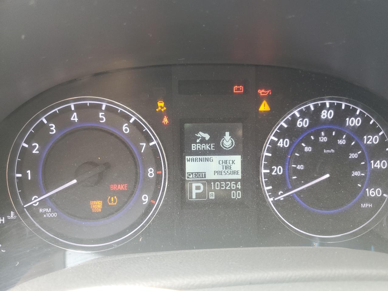 2015 INFINITI Q40