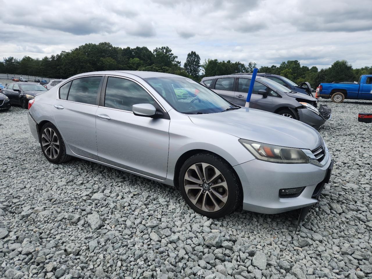 2015 HONDA ACCORD