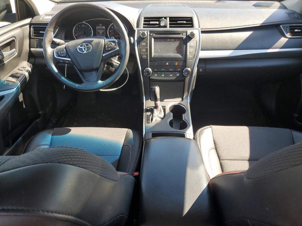 2016 TOYOTA CAMRY