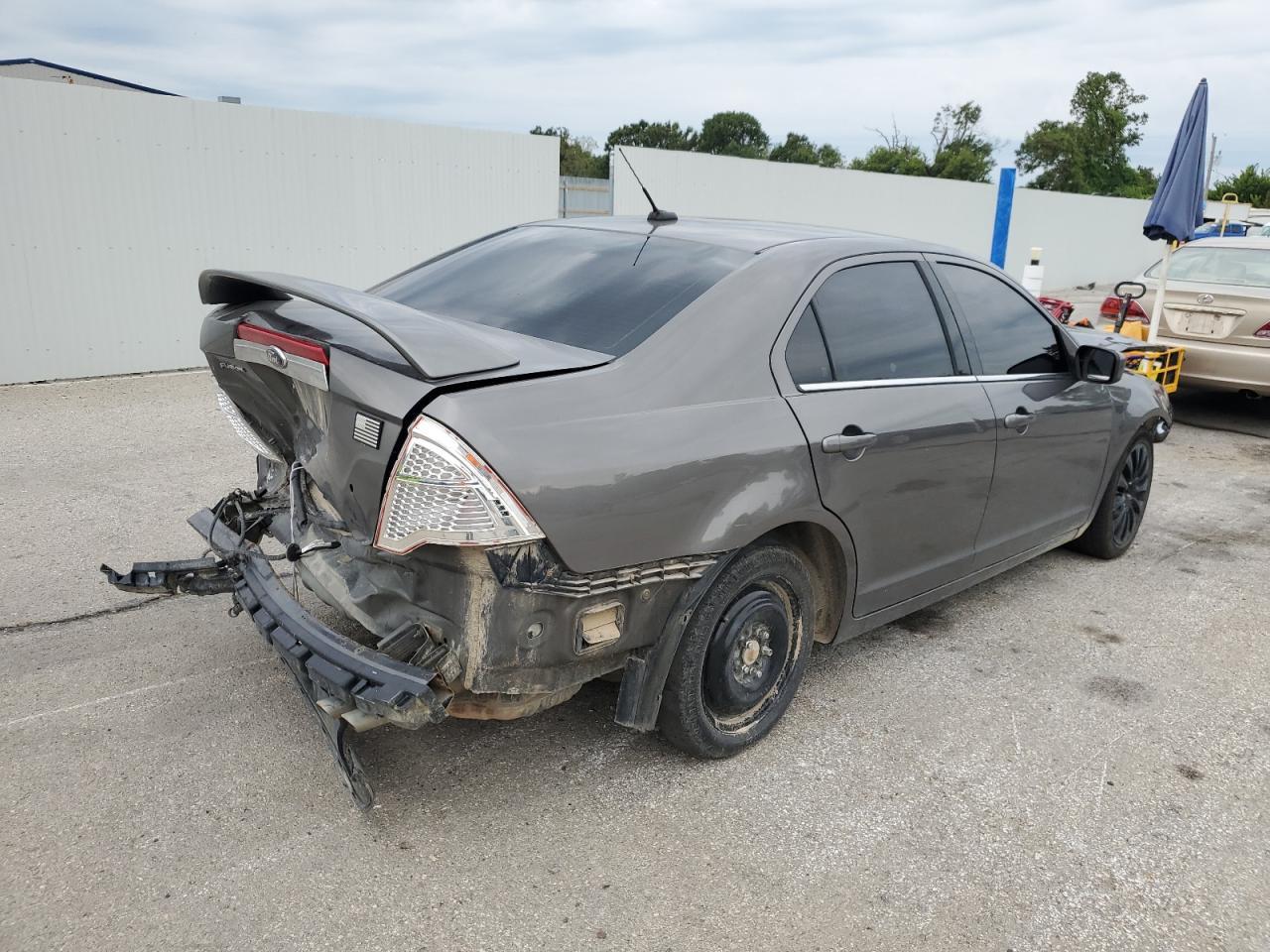 2011 FORD FUSION