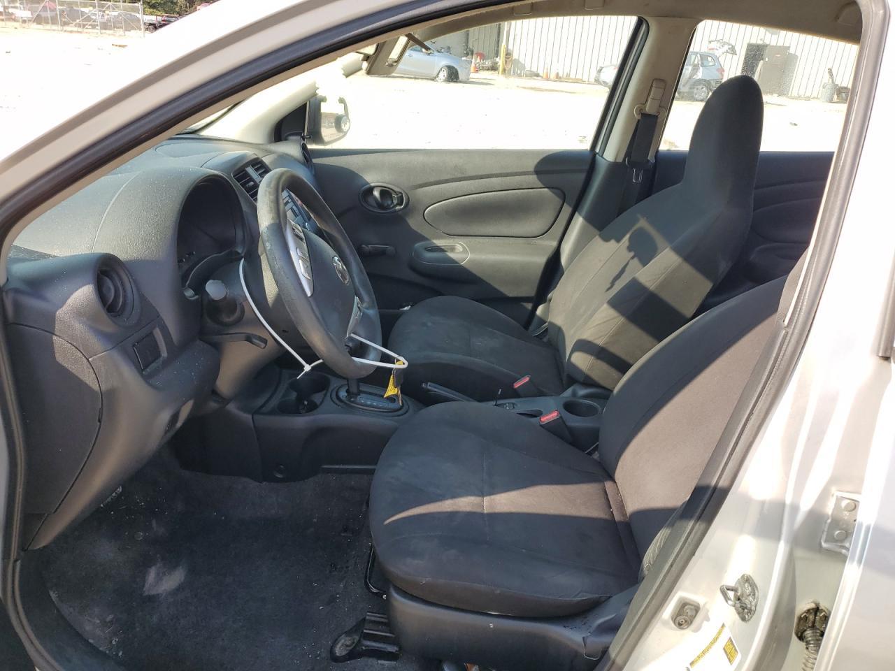 2015 NISSAN VERSA