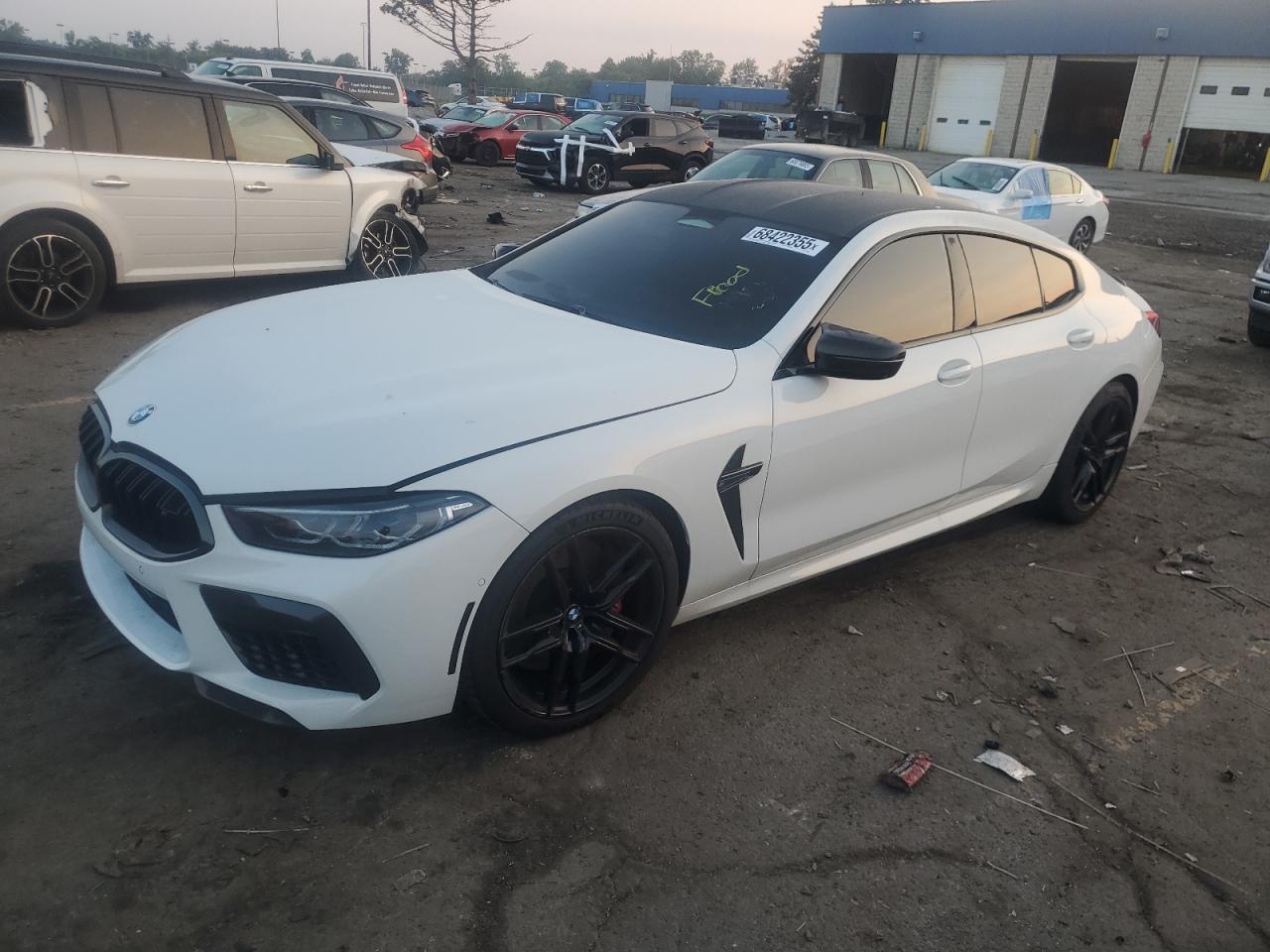 2023 BMW M8