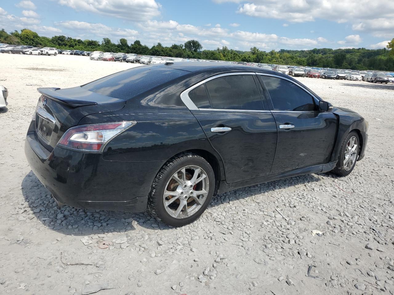 2013 NISSAN Maxima