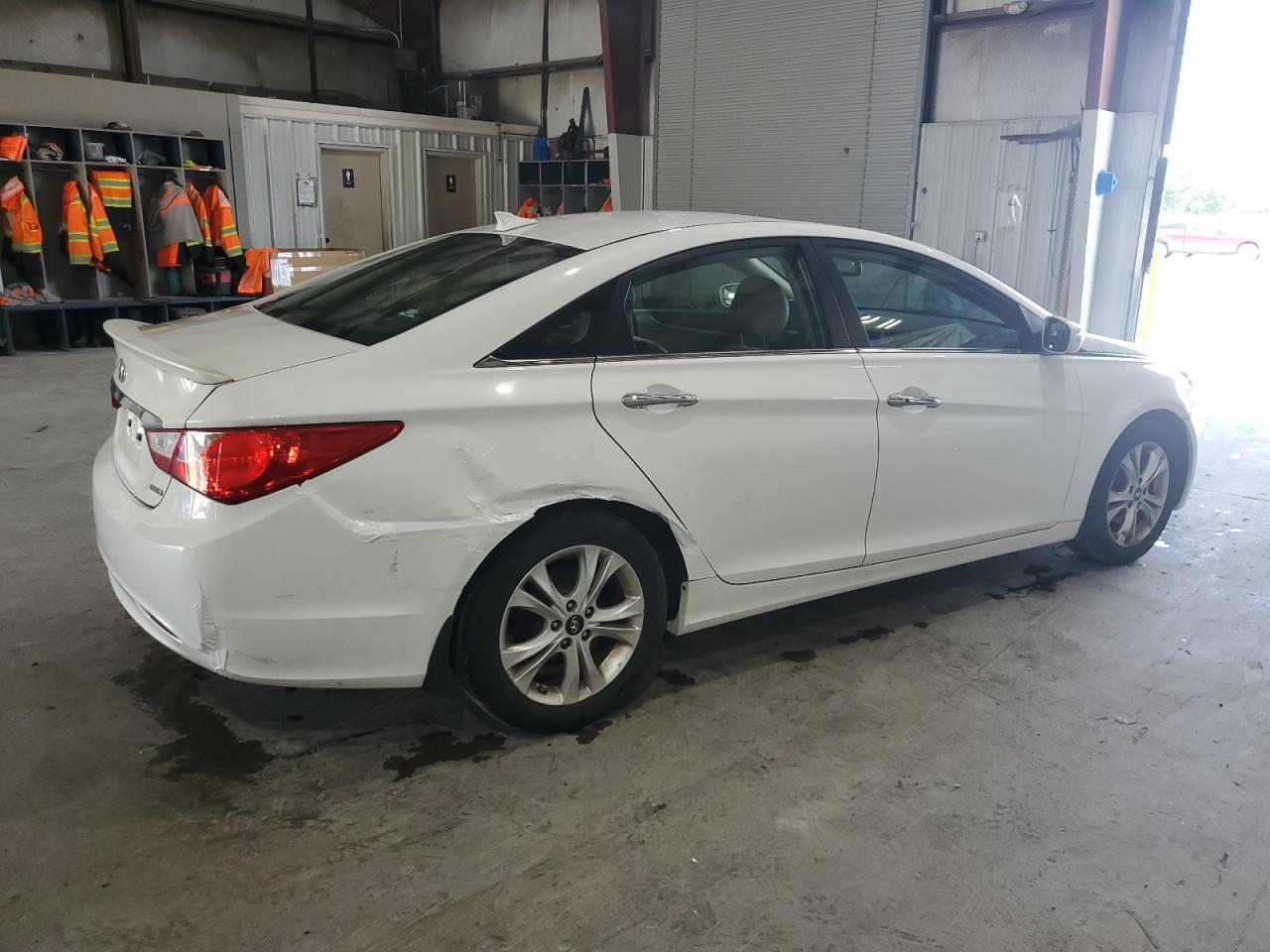 2013 HYUNDAI SONATA