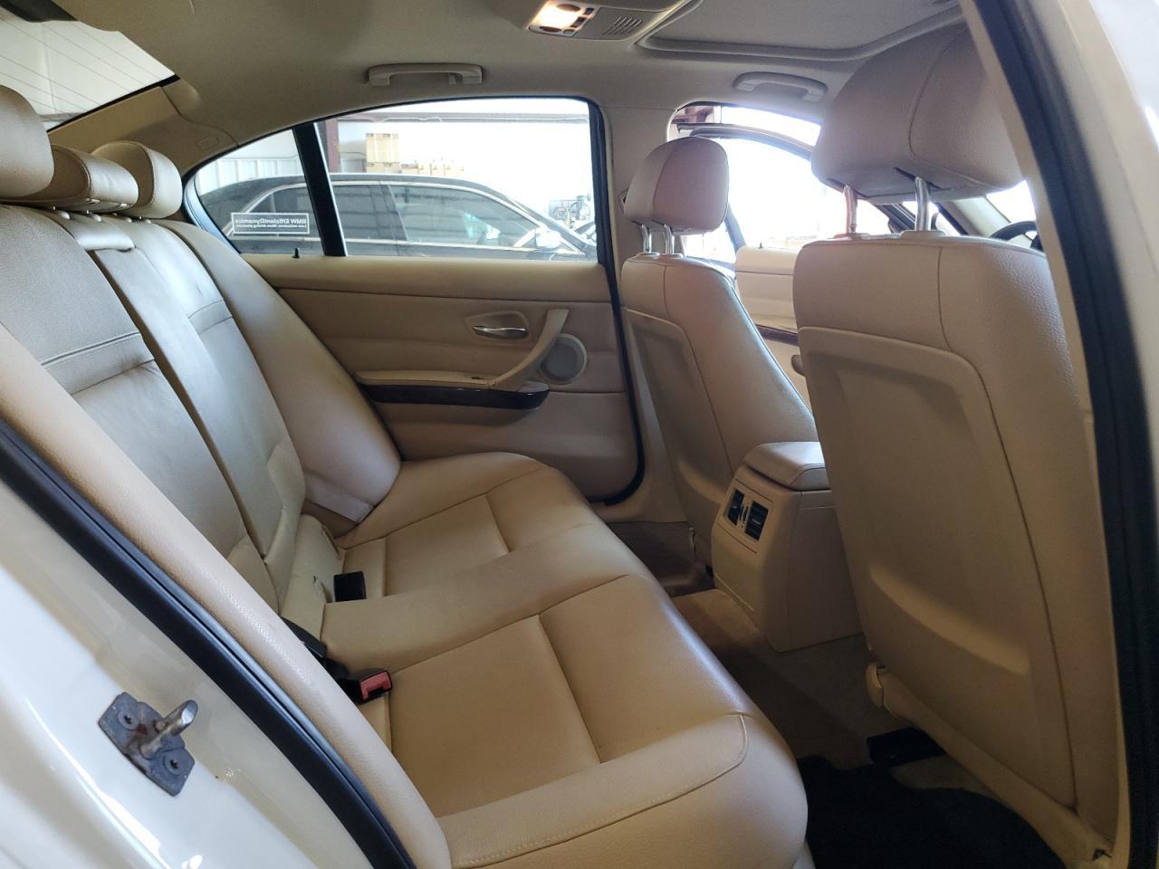 2011 BMW 3 SERIES