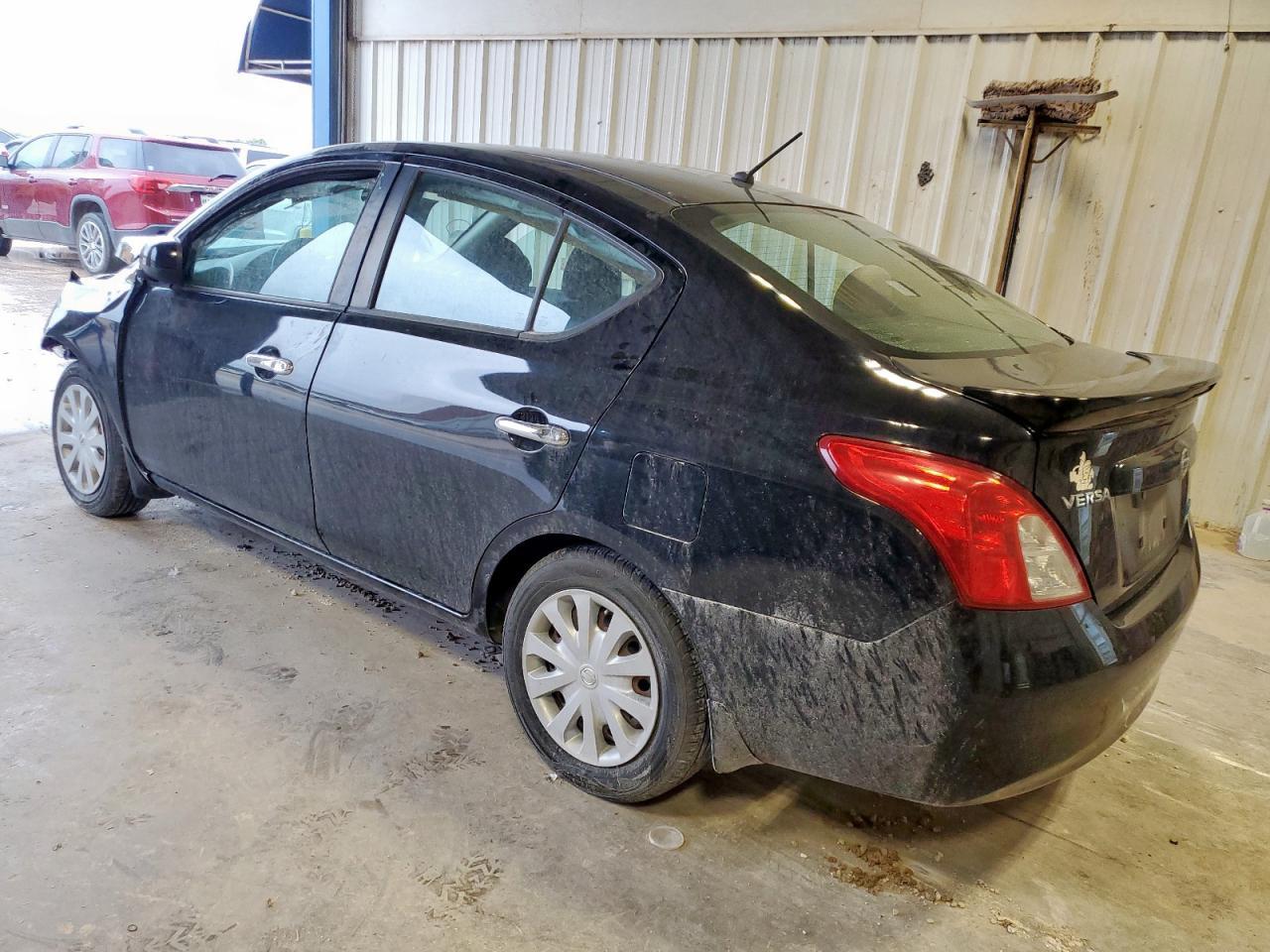 2013 NISSAN VERSA