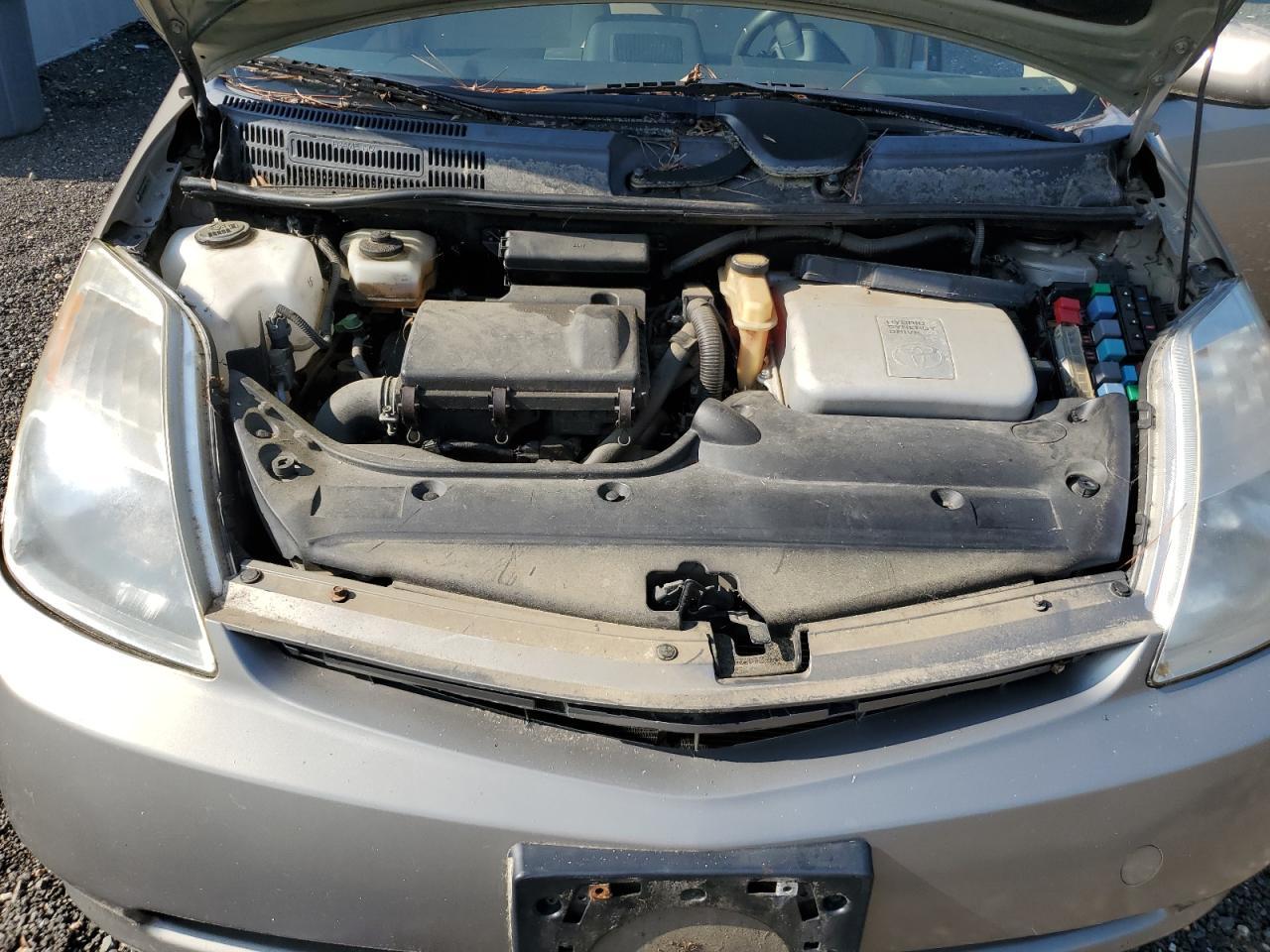 2004 TOYOTA PRIUS