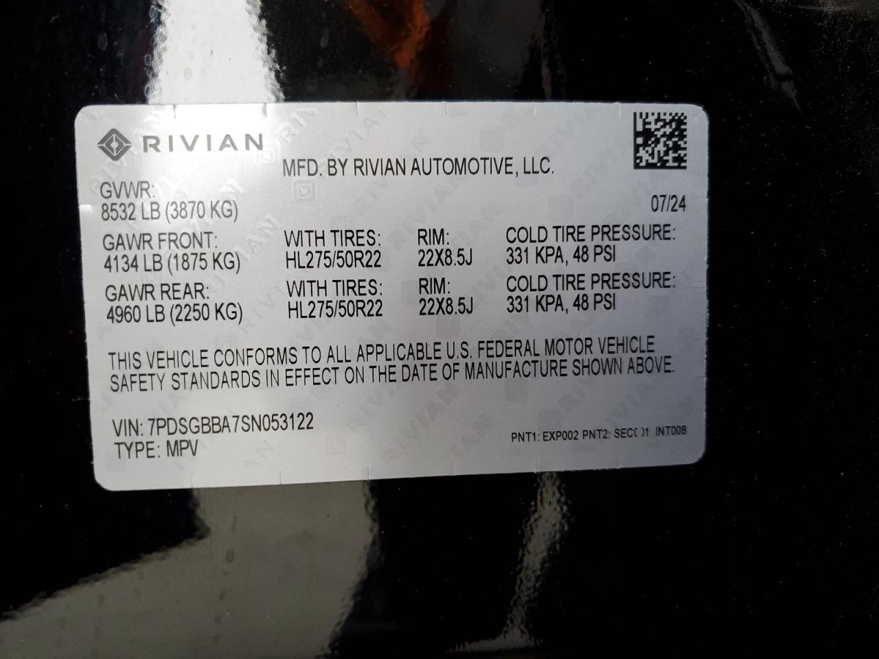 2025 RIVIAN R1s