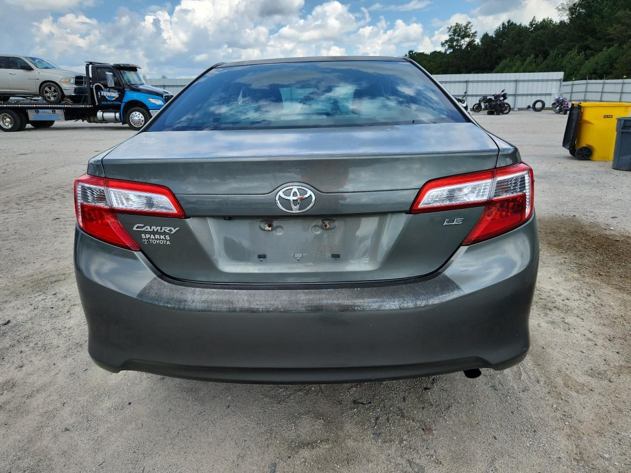 2014 TOYOTA CAMRY