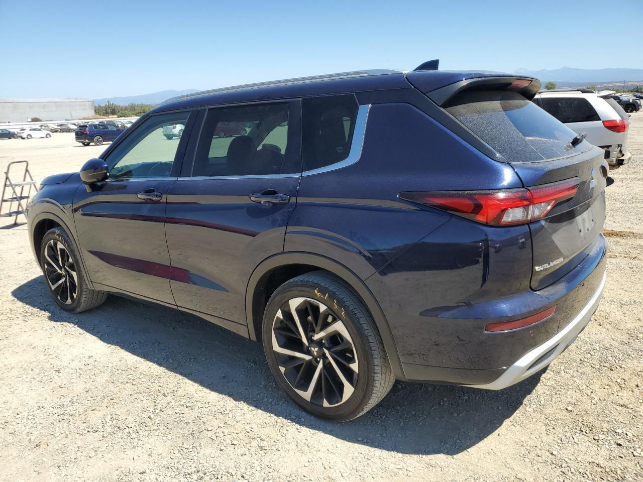 2022 MITSUBISHI outlander