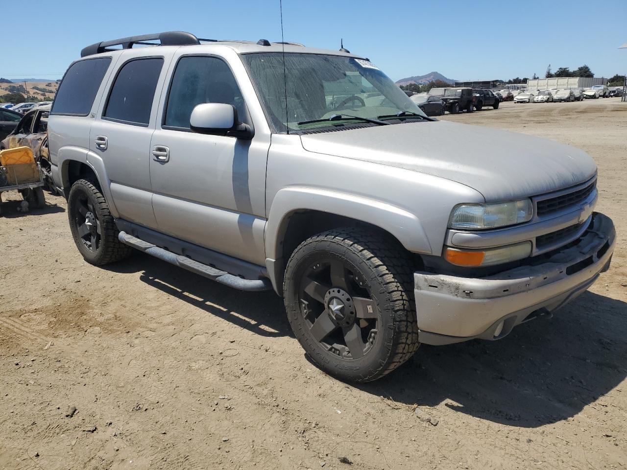2004 CHEVROLET Tahoe