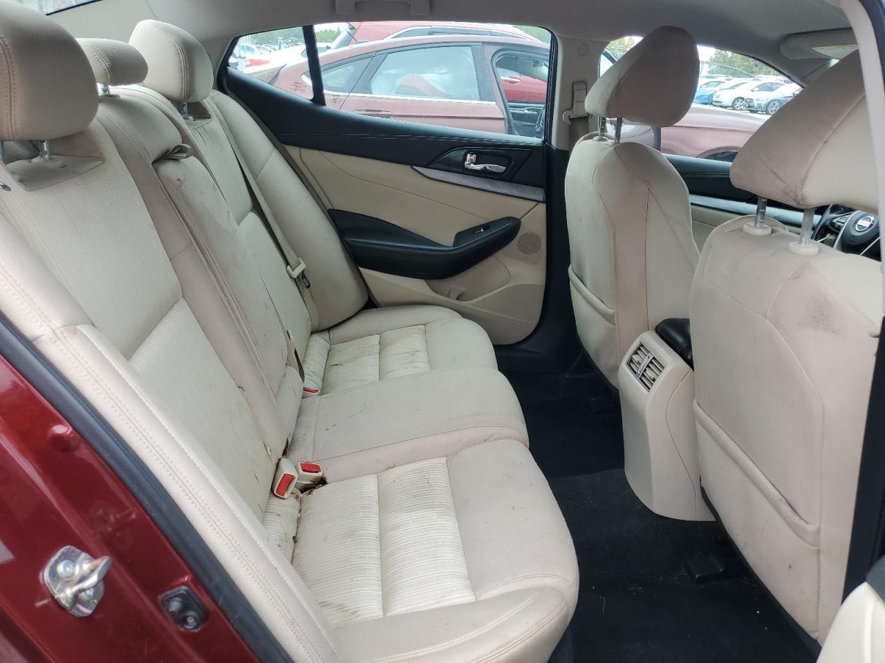 2017 NISSAN Maxima