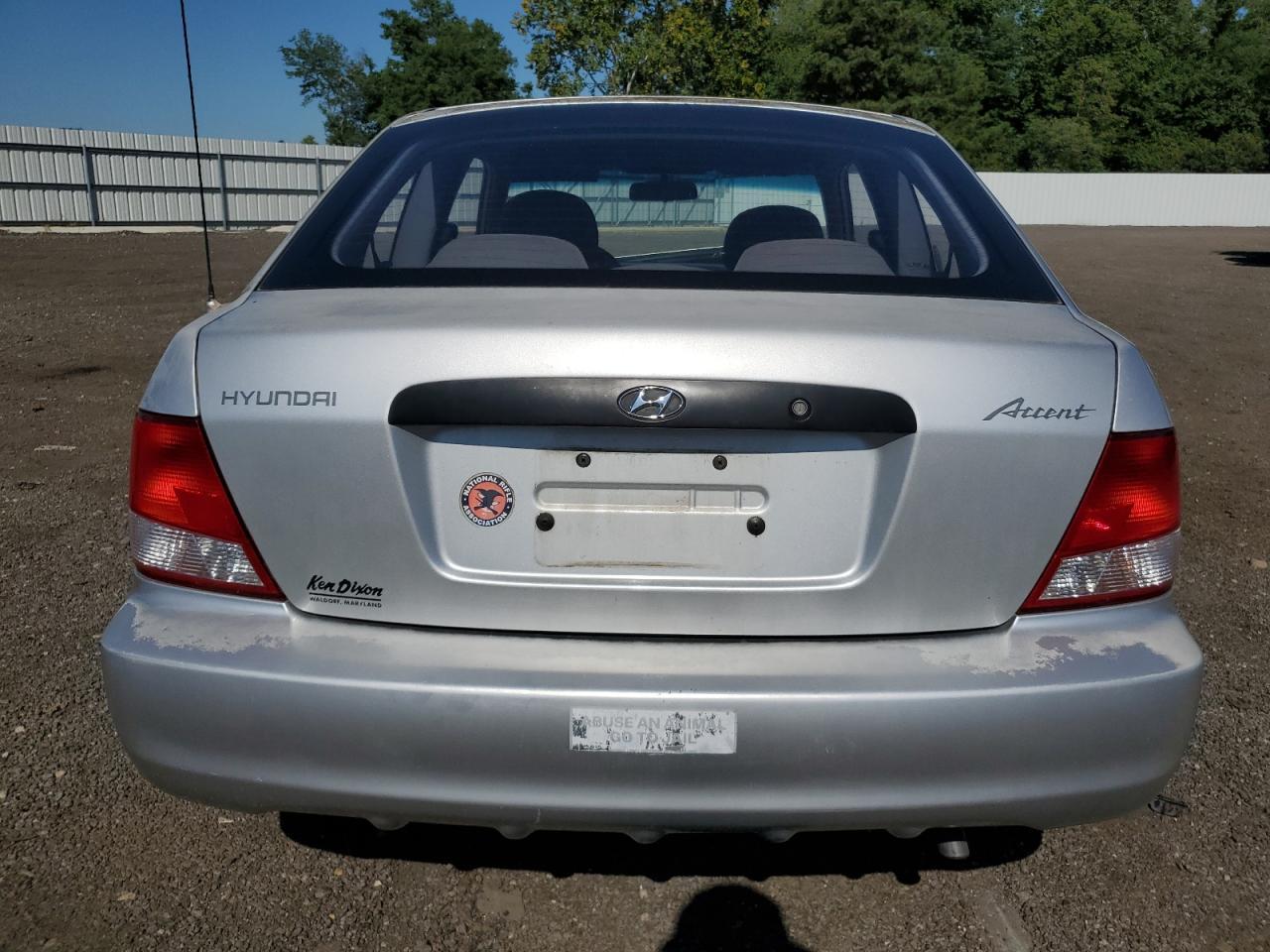 2002 HYUNDAI ACCENT