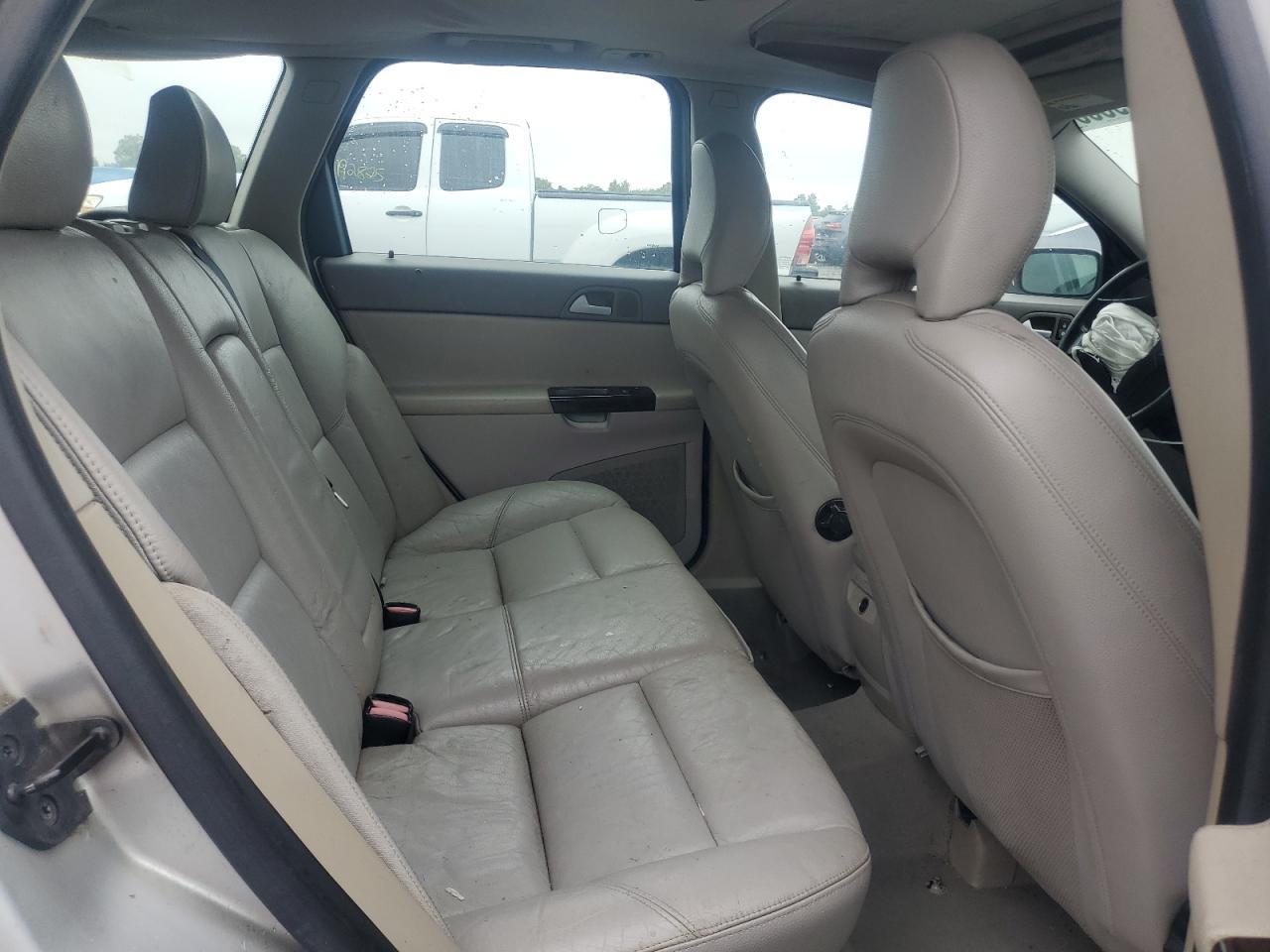 2006 VOLVO V50