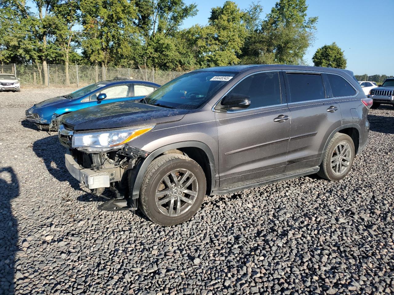 2016 TOYOTA HIGHLANDER