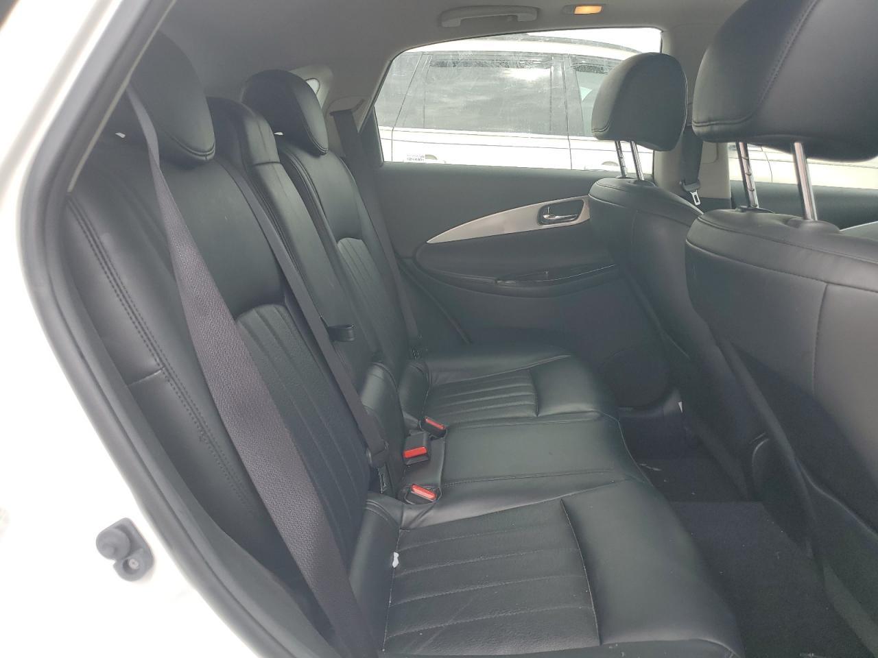 2017 INFINITI QX50
