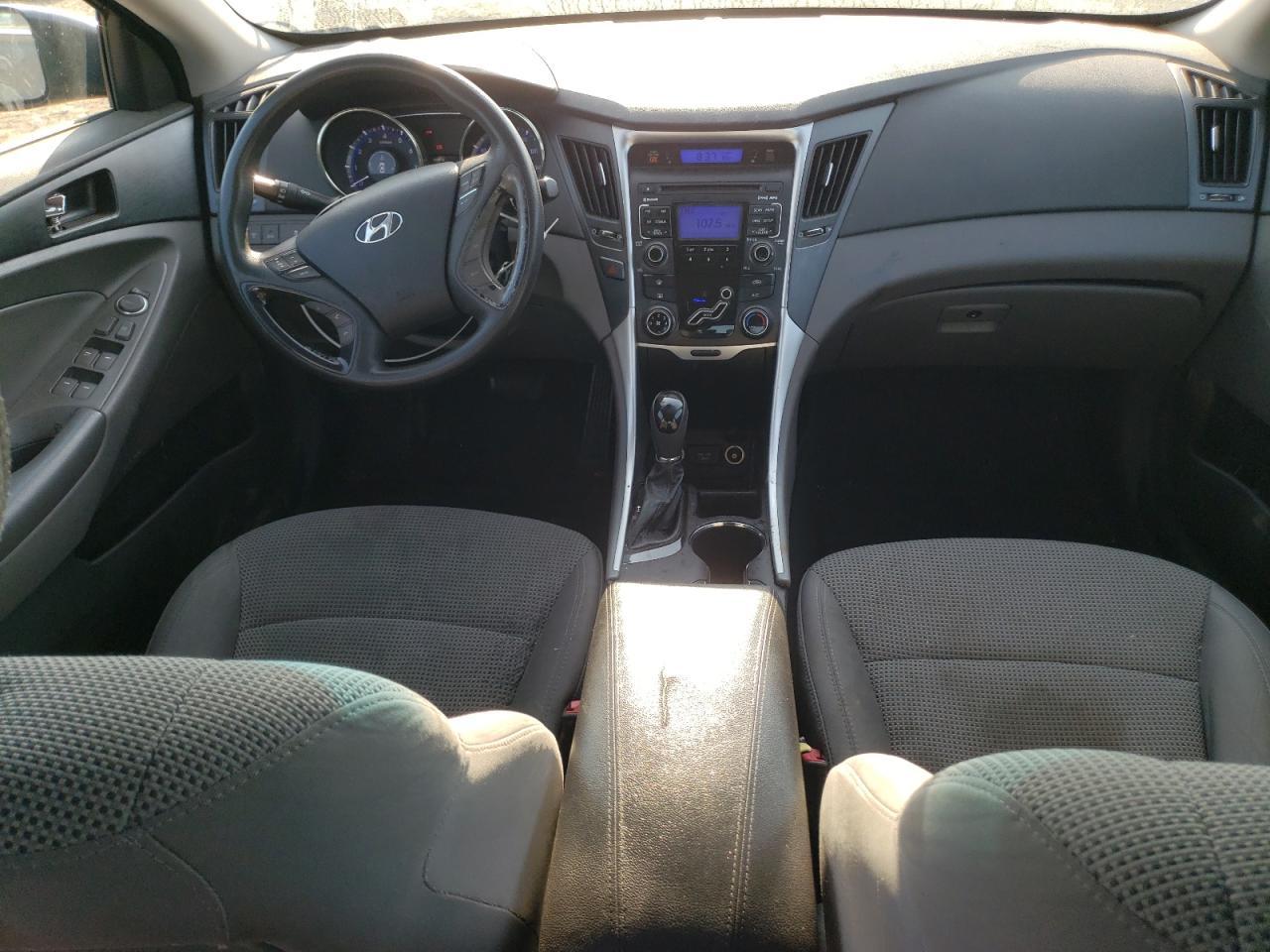 2011 HYUNDAI SONATA