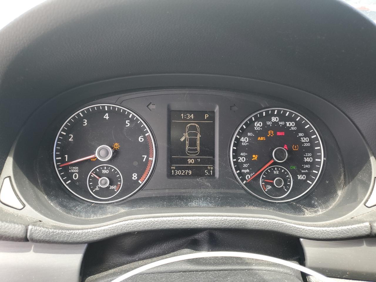 2014 VOLKSWAGEN Passat