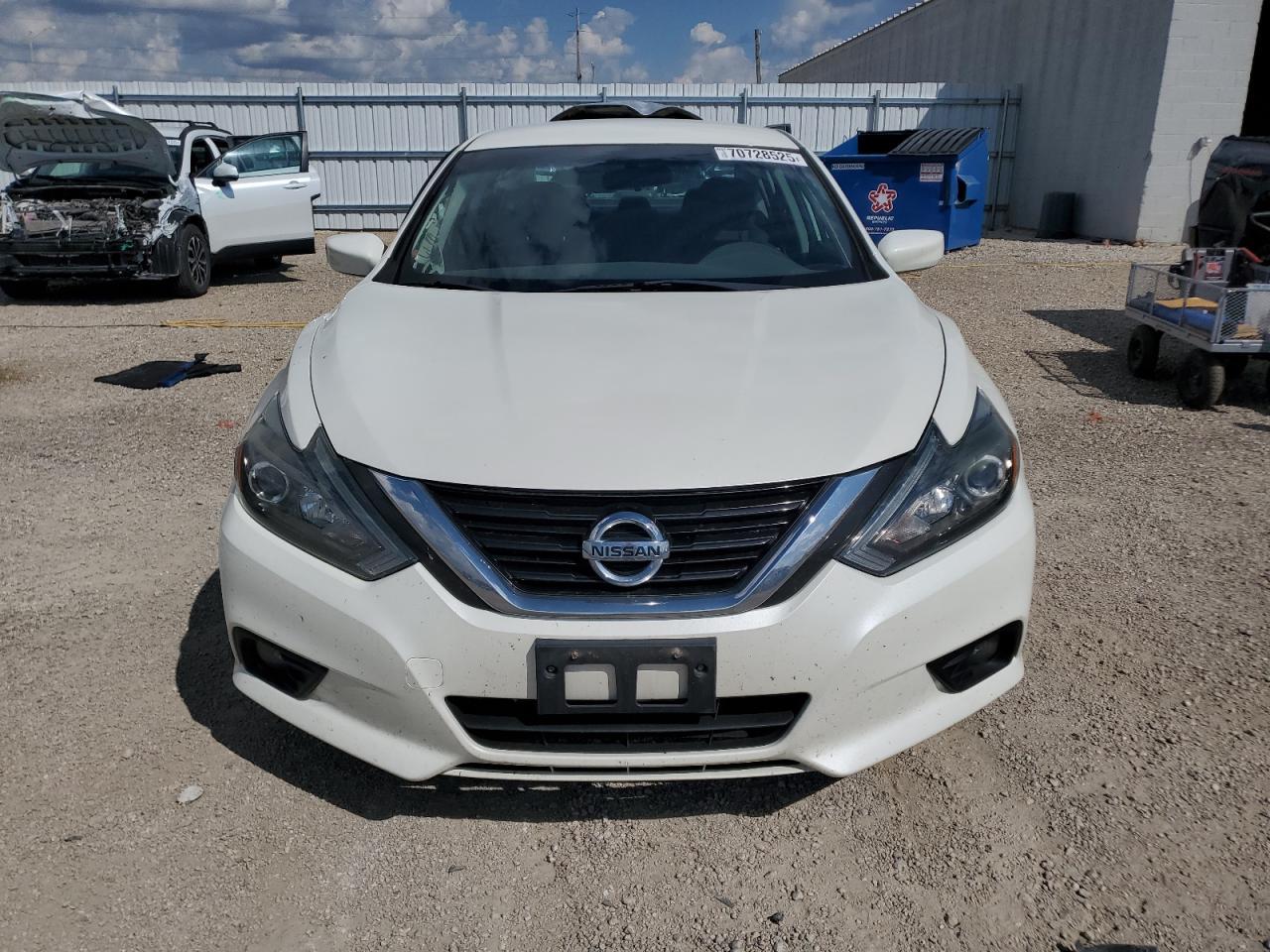 2017 NISSAN ALTIMA