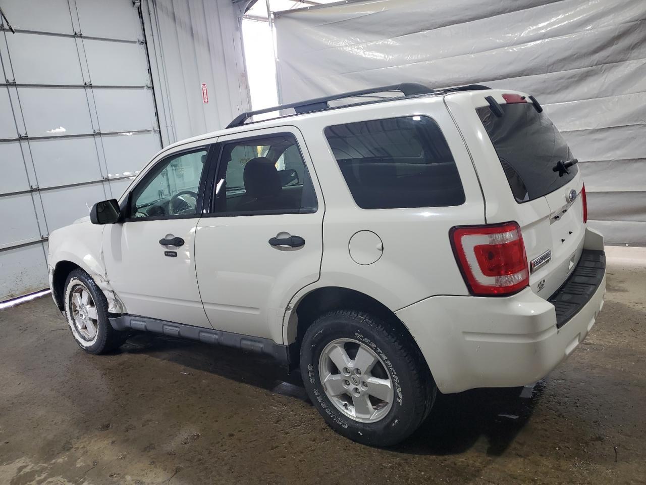 2010 FORD ESCAPE