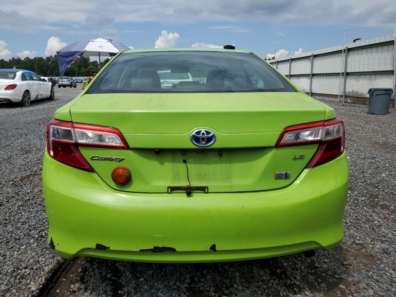 2014 TOYOTA CAMRY