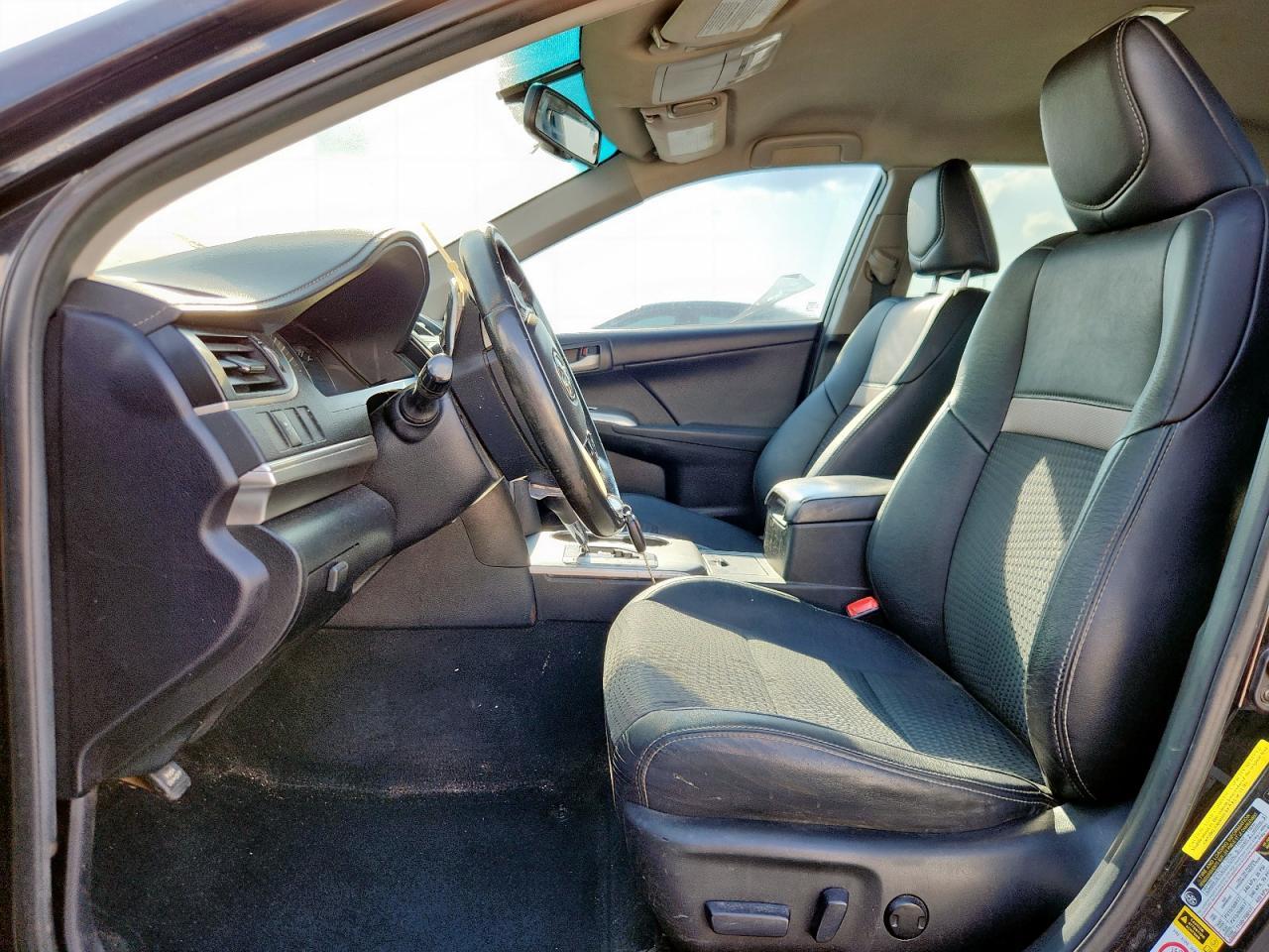 2014 TOYOTA CAMRY