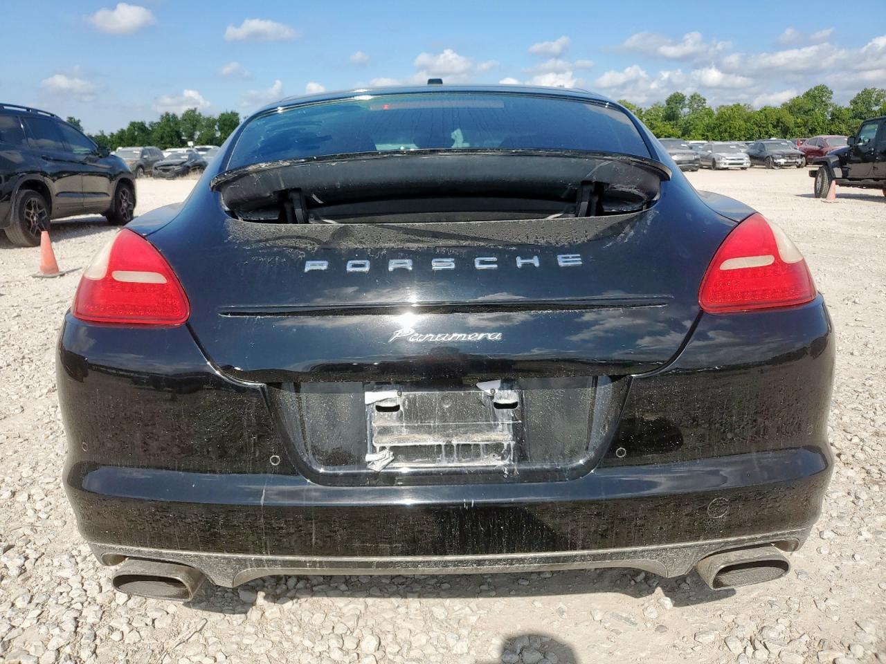 2012 PORSCHE Panamera