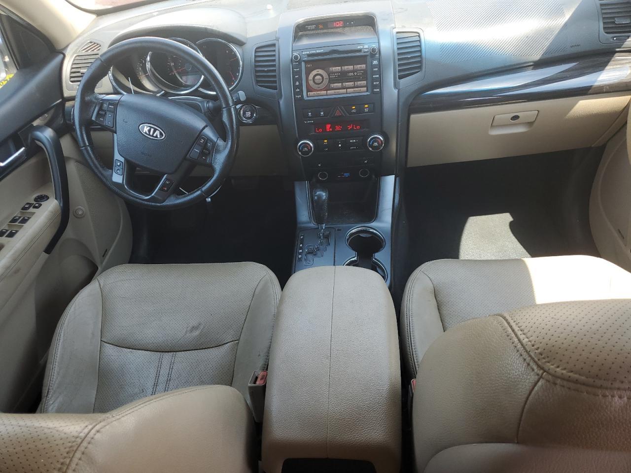 2011 KIA SORENTO