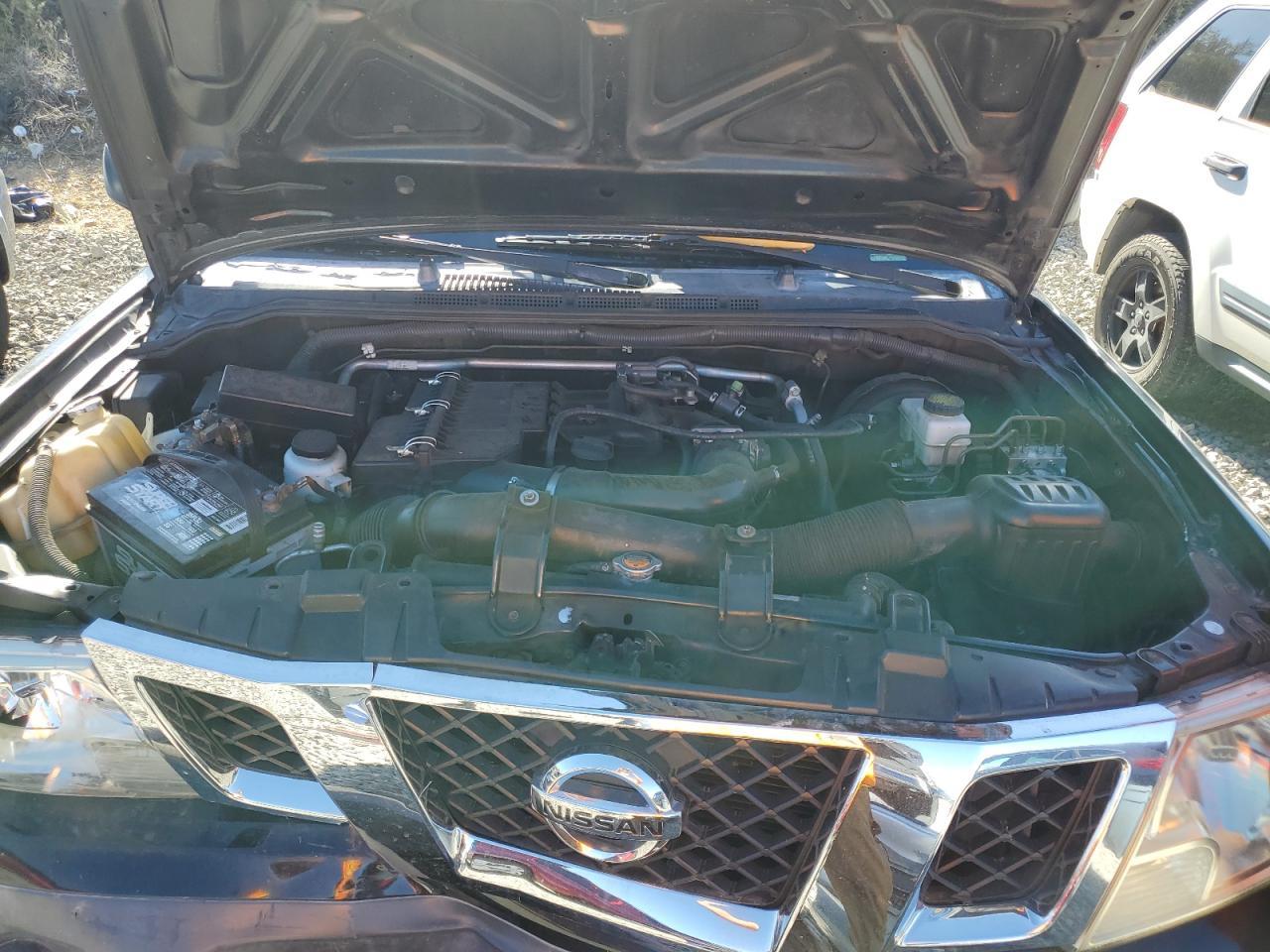 2012 NISSAN Frontier