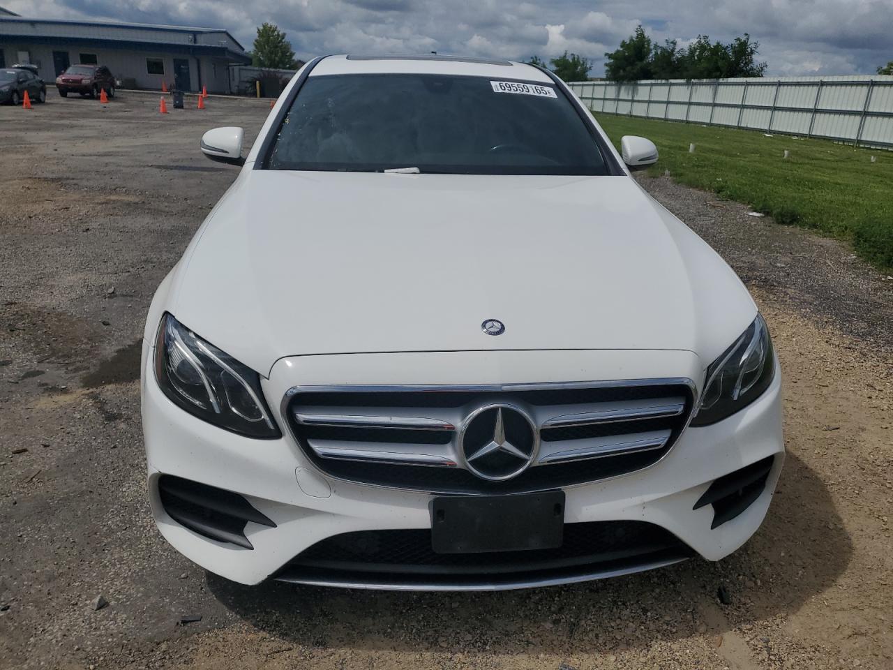 2017 MERCEDES-BENZ E-Class