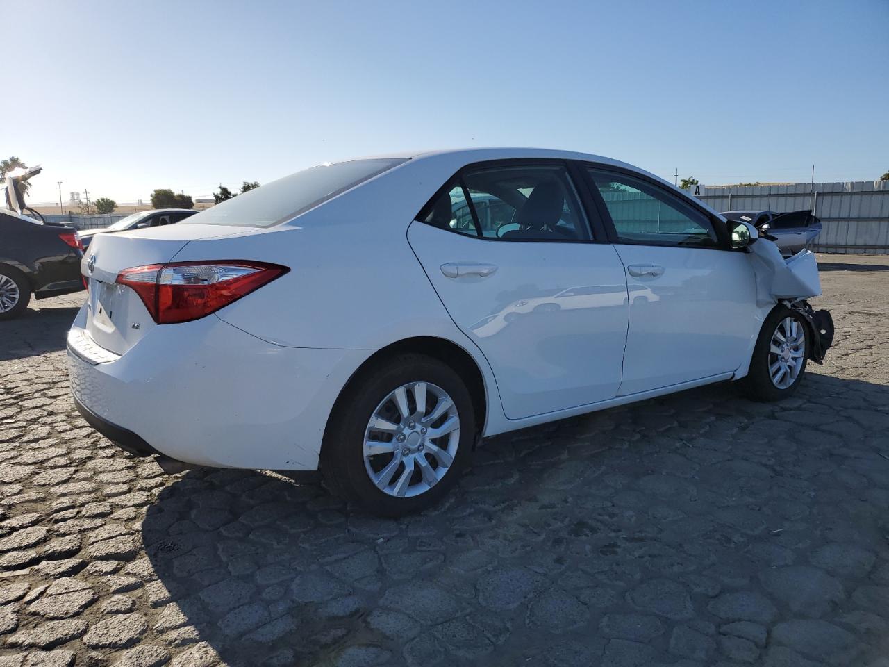 2015 TOYOTA COROLLA
