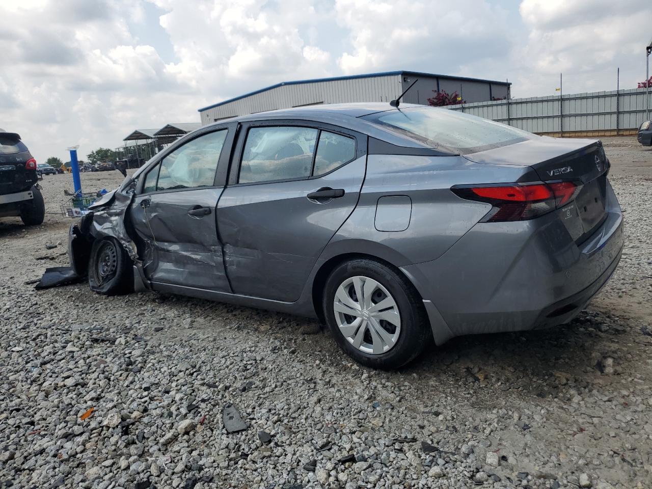 2020 NISSAN VERSA