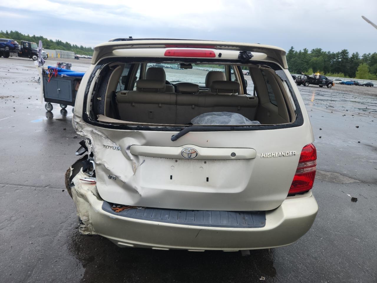 2002 TOYOTA HIGHLANDER