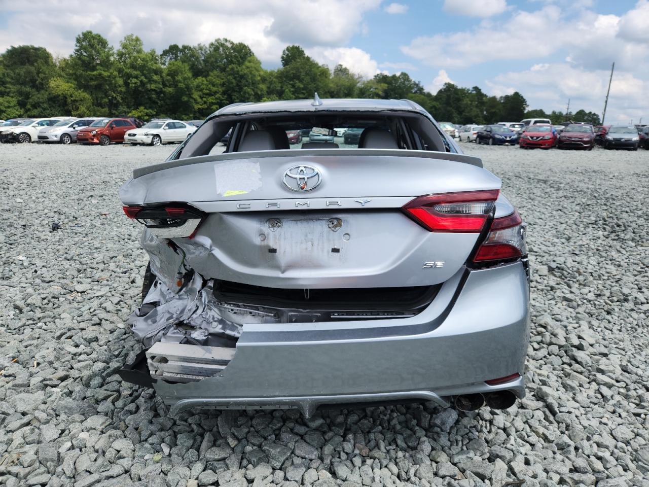 2022 TOYOTA CAMRY