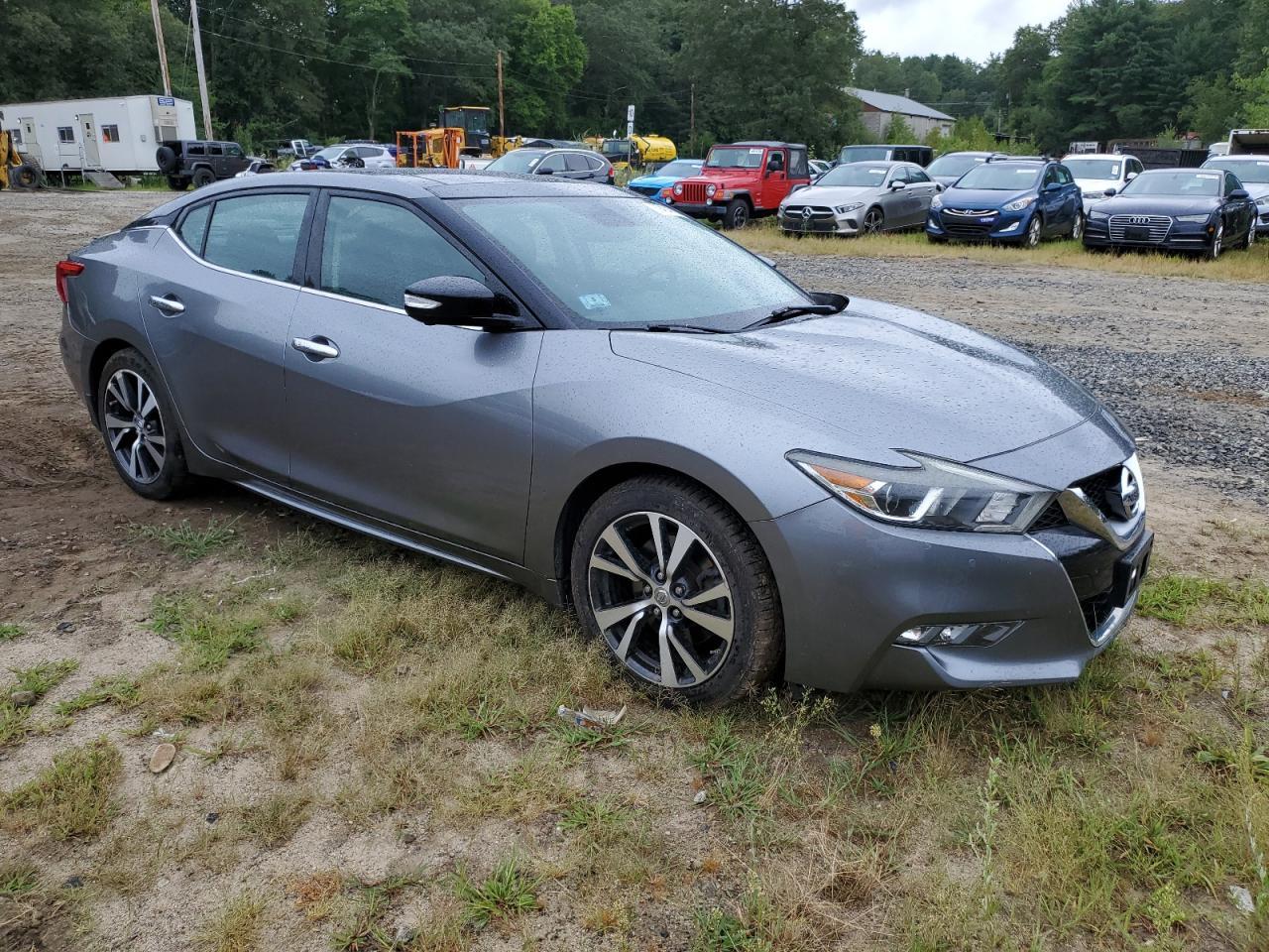 2016 NISSAN Maxima