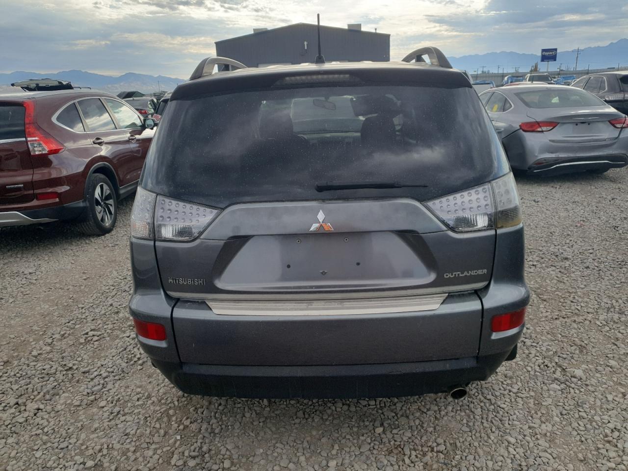 2011 MITSUBISHI outlander