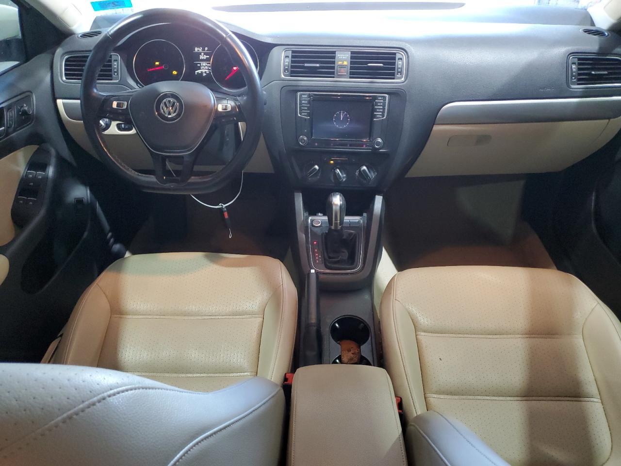 2016 VOLKSWAGEN JETTA