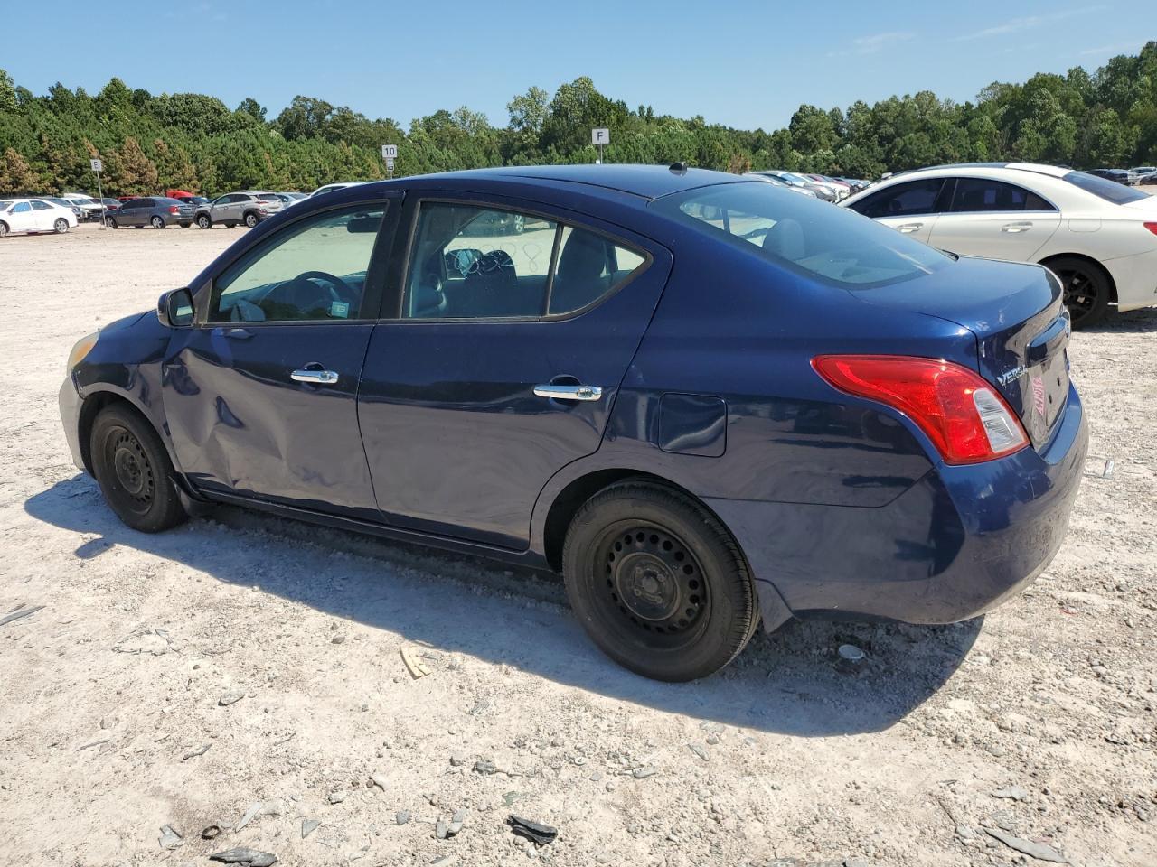 2012 NISSAN VERSA
