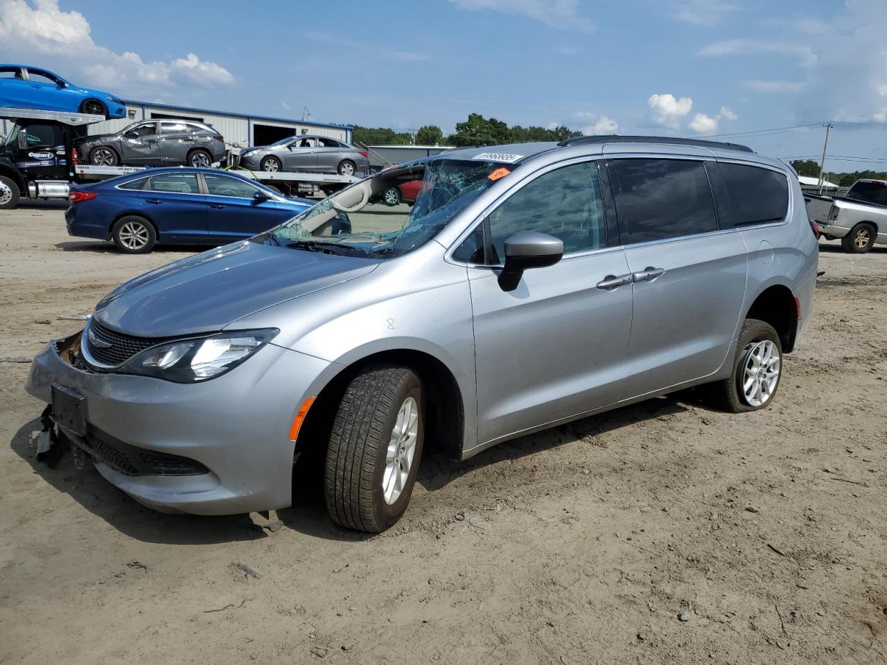 2021 CHRYSLER Voyager