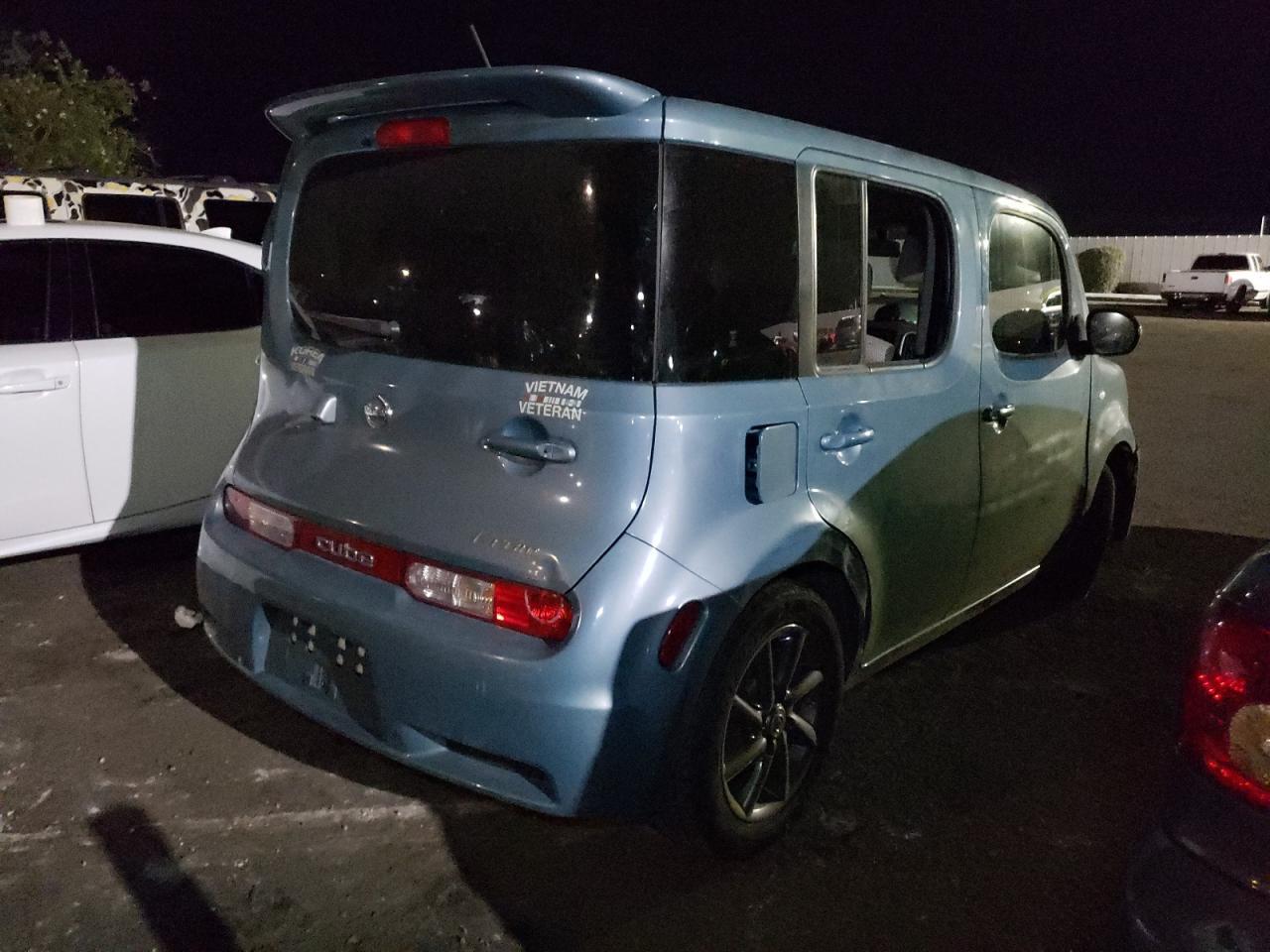 2011 NISSAN CUBE