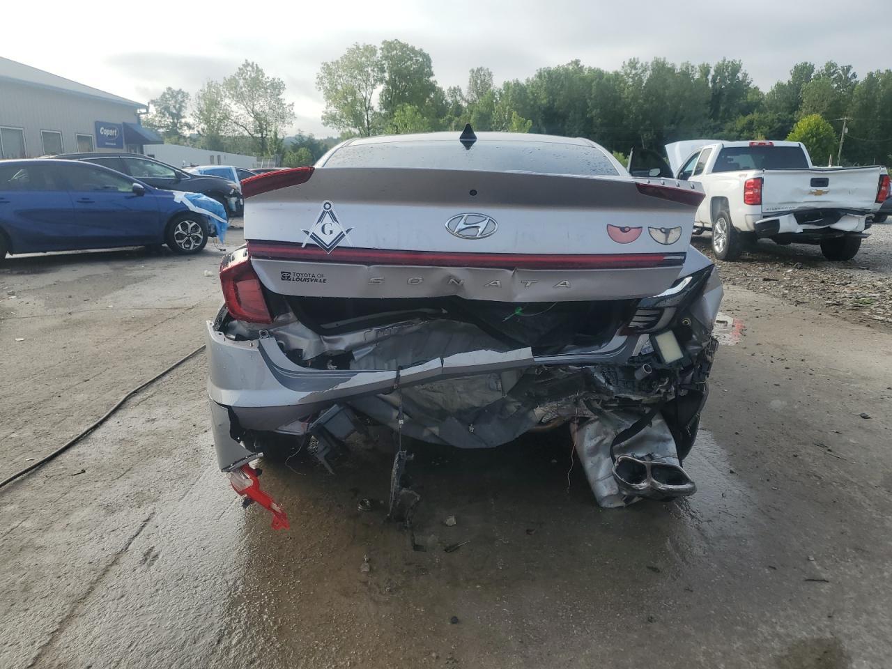 2023 HYUNDAI SONATA