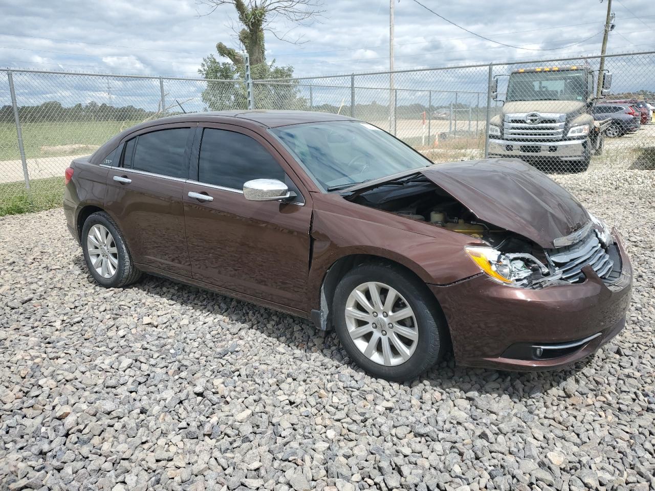 2013 CHRYSLER 200