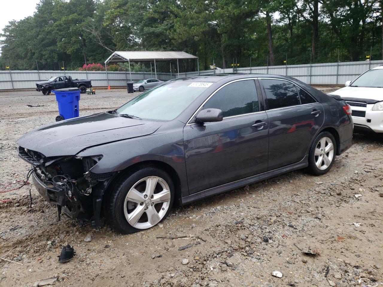 2011 TOYOTA CAMRY