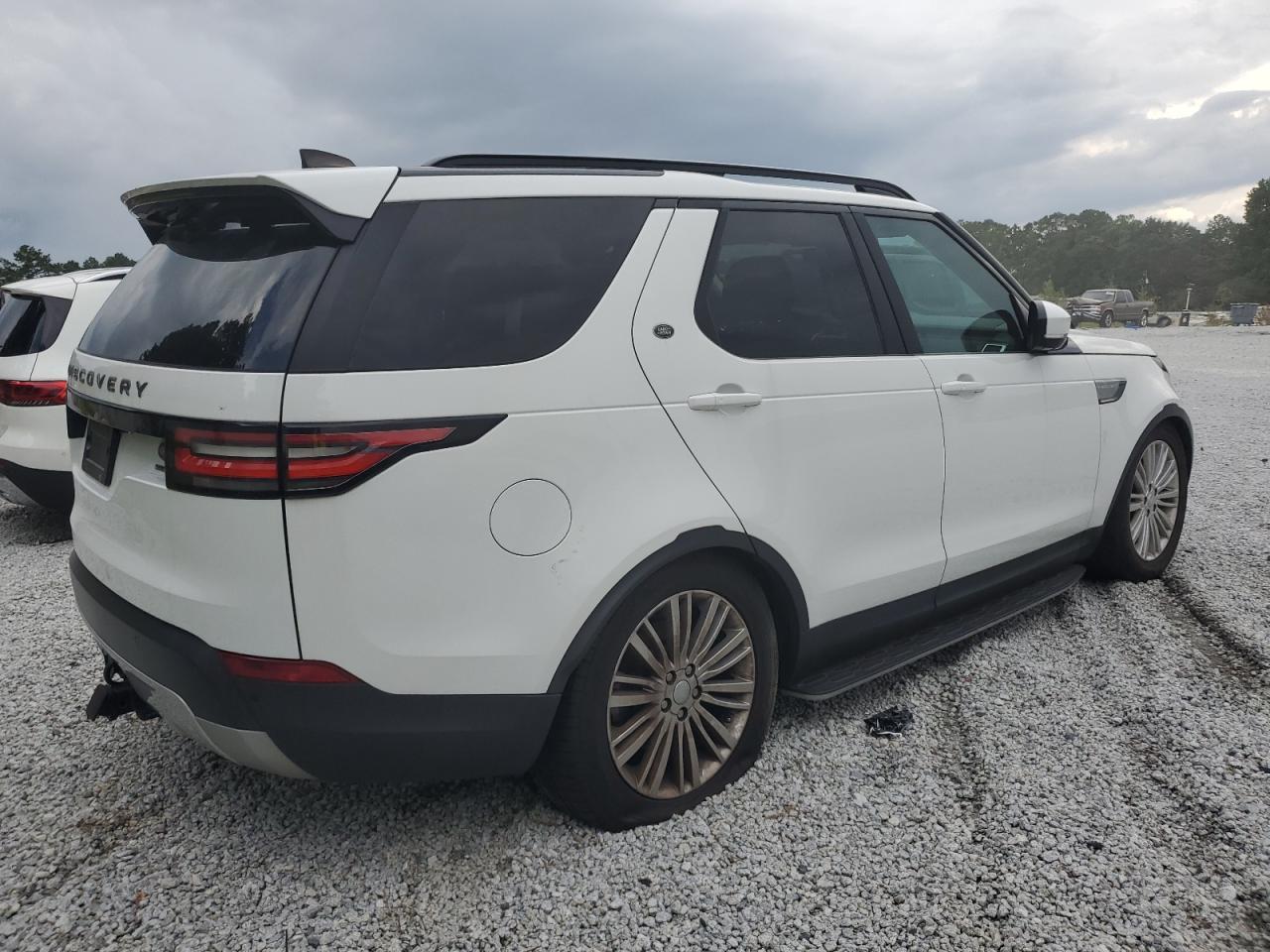2017 LAND ROVER Discovery