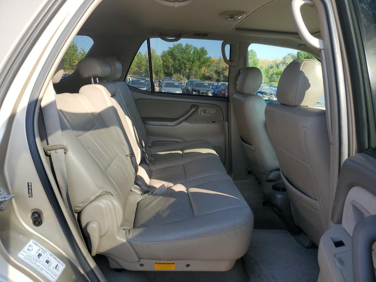 2006 TOYOTA Sequoia