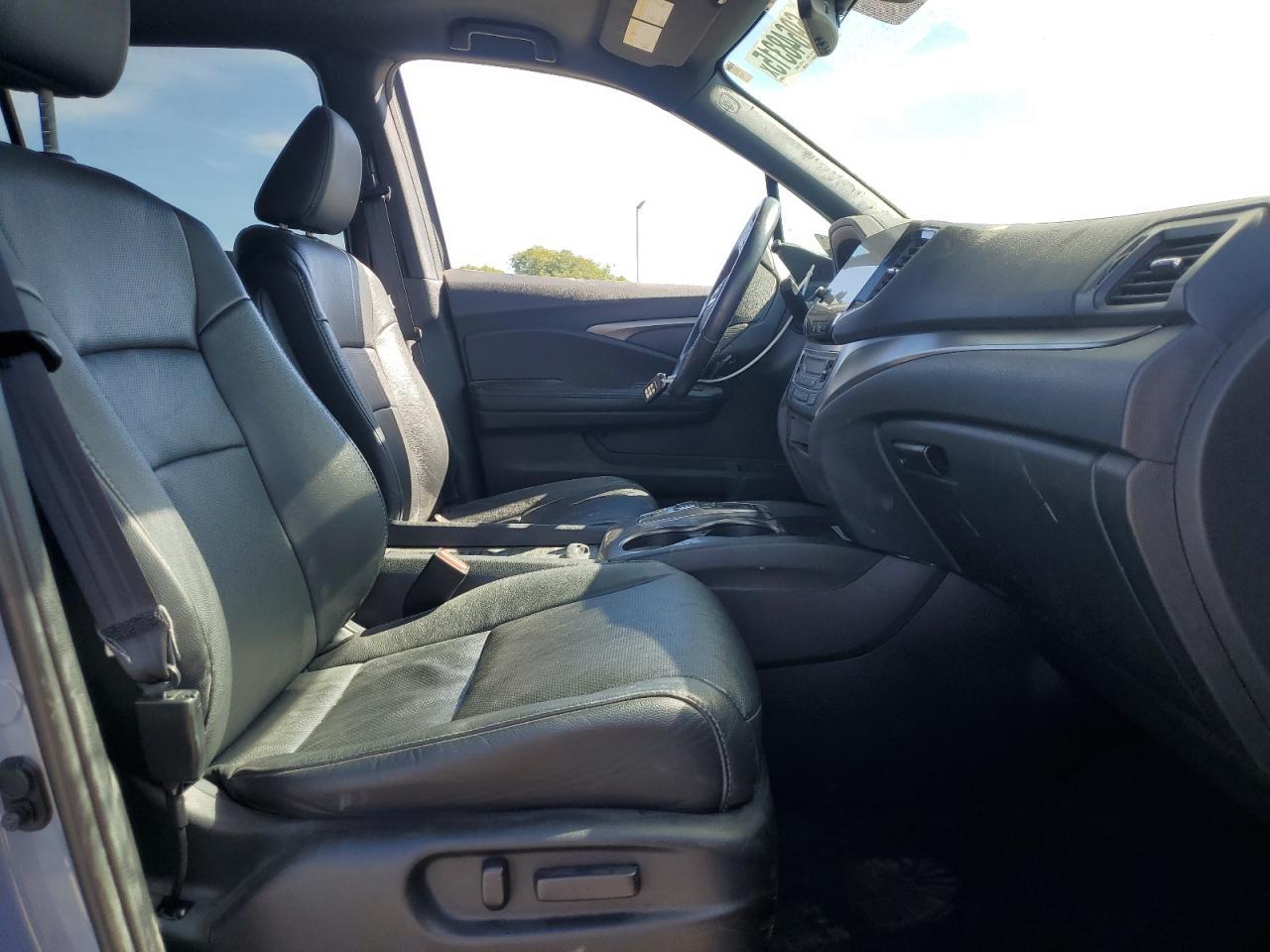 2022 HONDA Passport